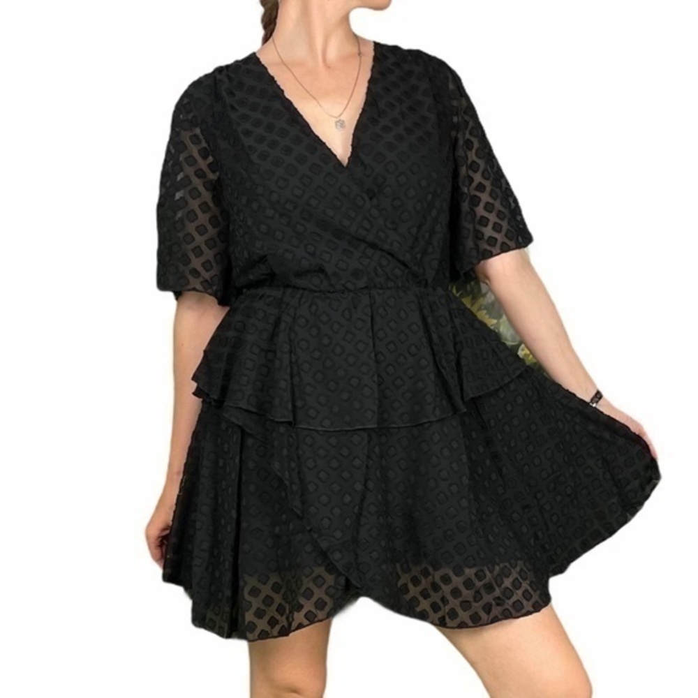 SENLIS Black Diamond Naomi Ruffle Surplice Small - Picture 1 of 17